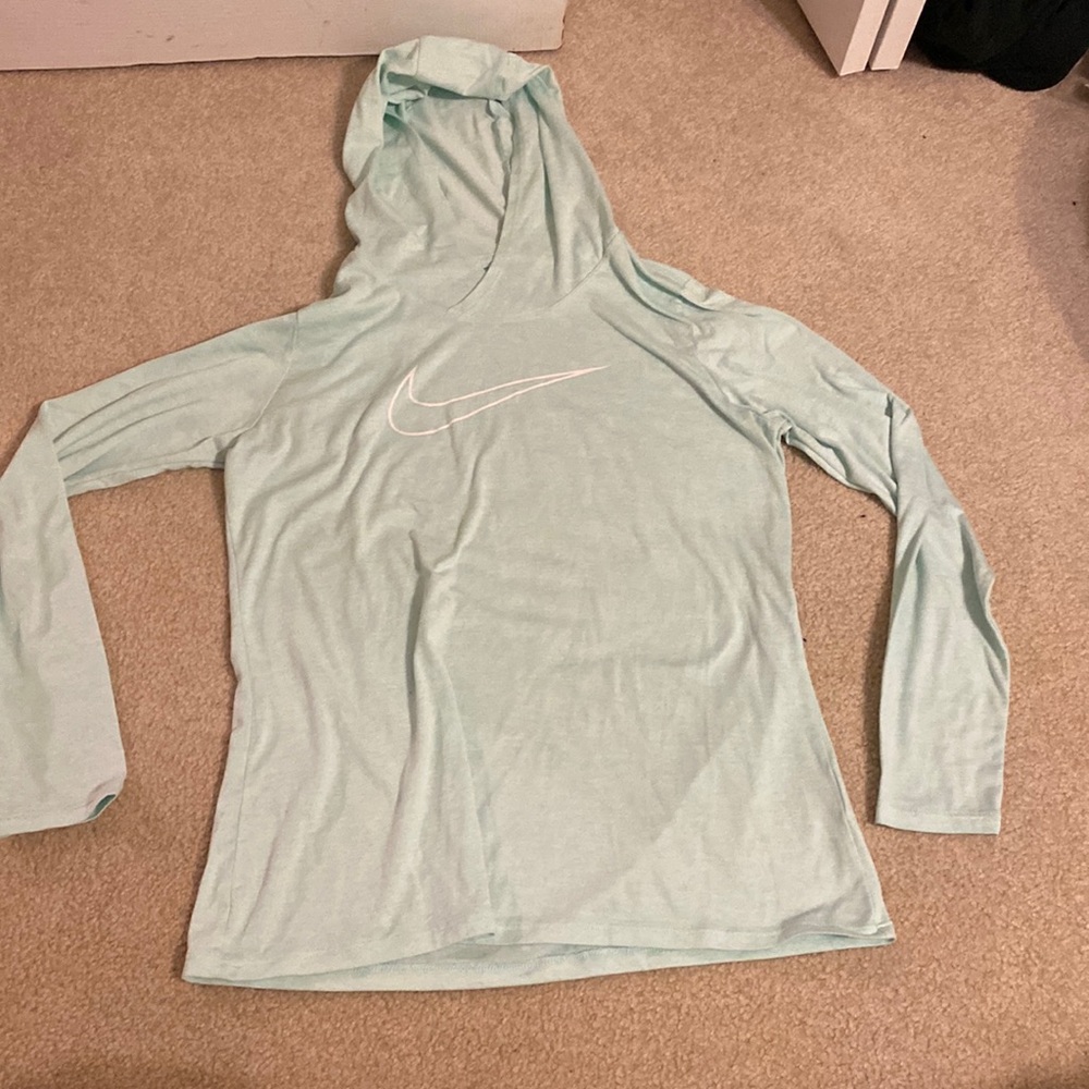 light nike long sleeve with hood